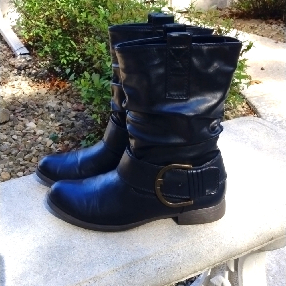 American Eagle Woman’s Boots size 9.5